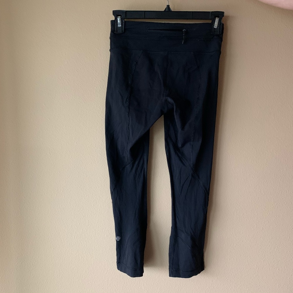 Lululemon cropped mid rise leggings